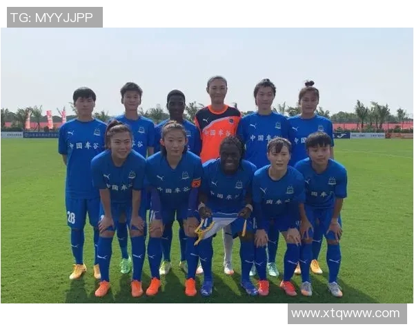 武汉足球队防守战术解析与实战应用探讨